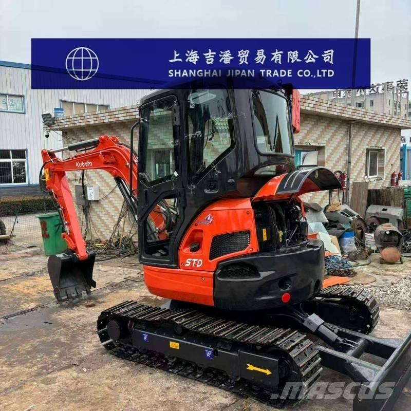 Kubota U 35 小型挖掘机