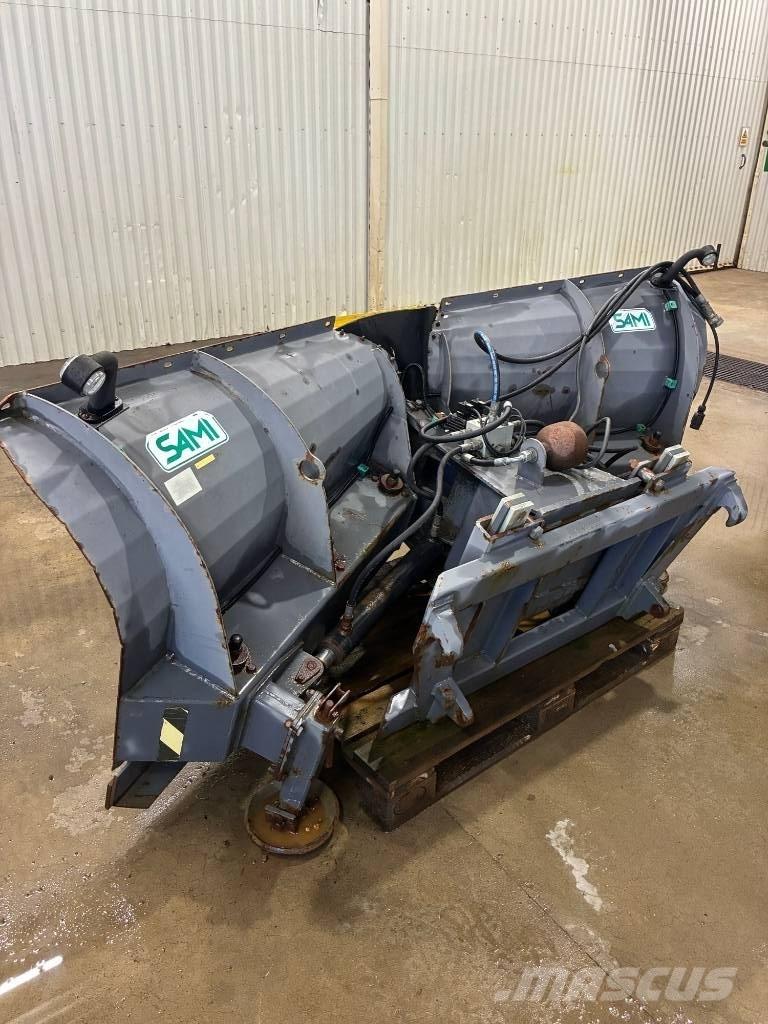Sami VM 2400 铲雪车