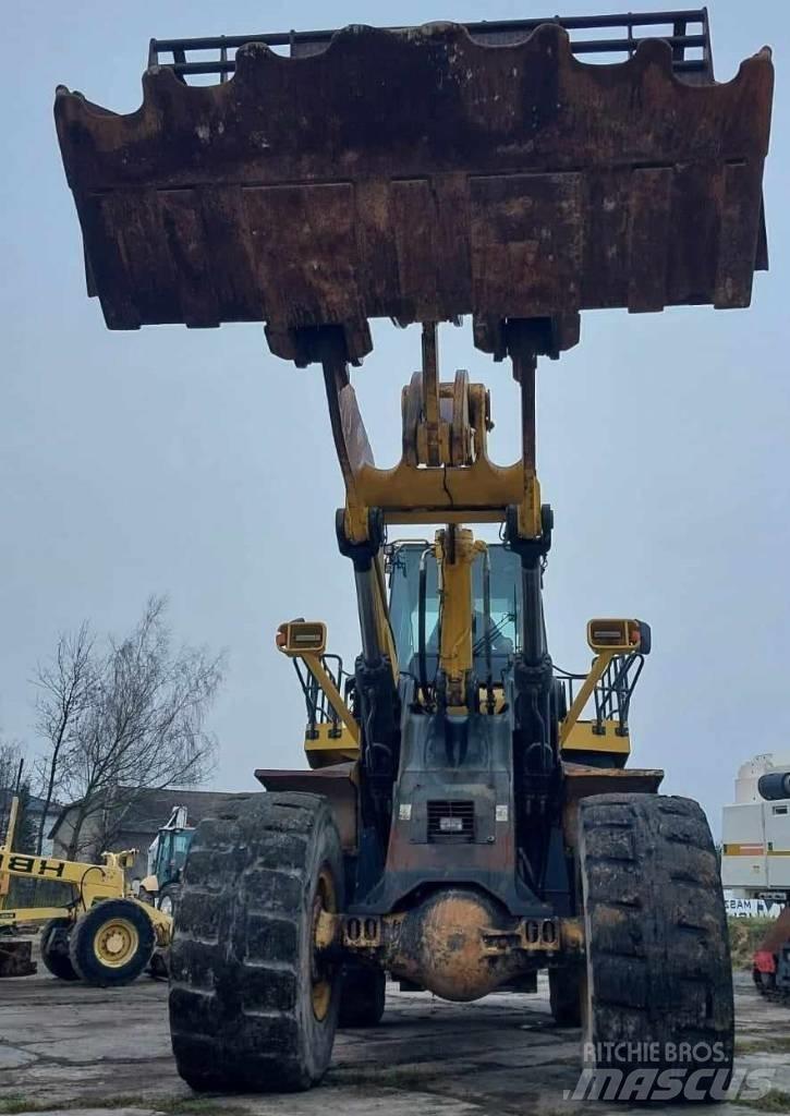 Komatsu WA 600-6 轮式装载机