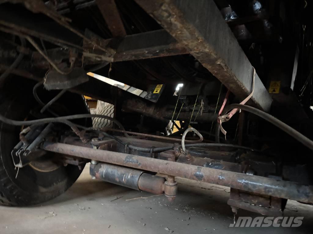 New Holland BB 940 方捆打捆机