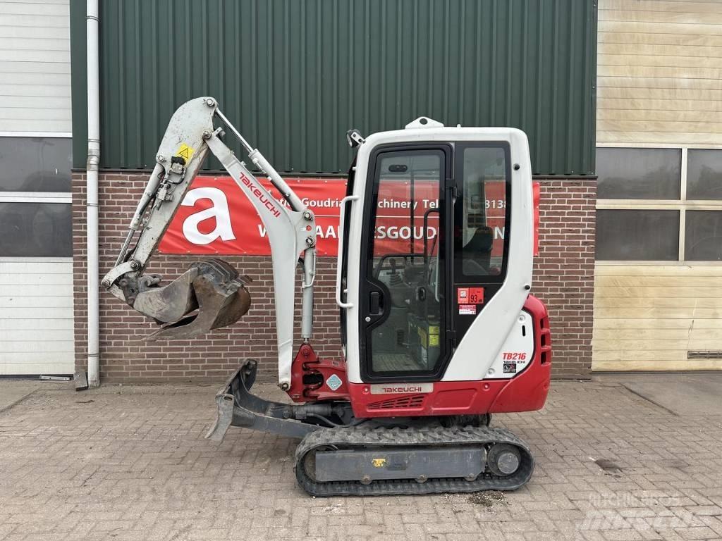 Takeuchi TB216 小型挖掘机