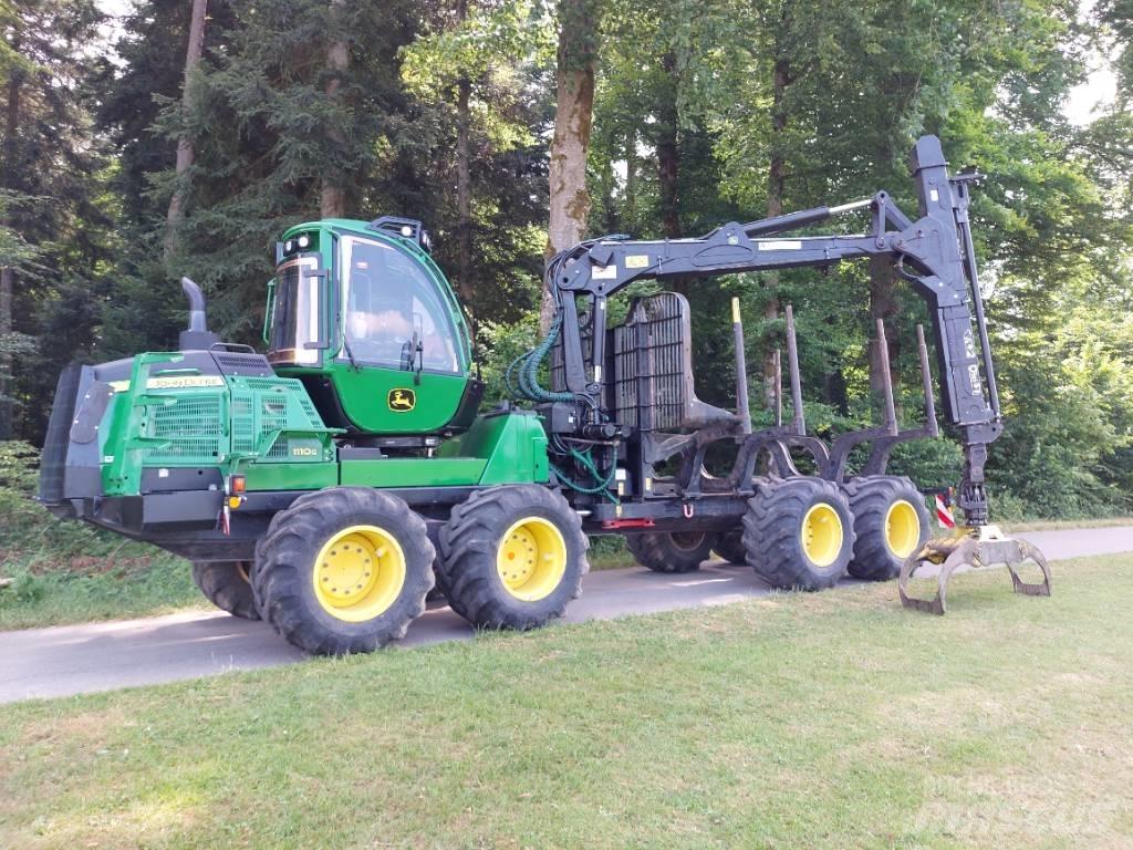 John Deere 1110G 集运机