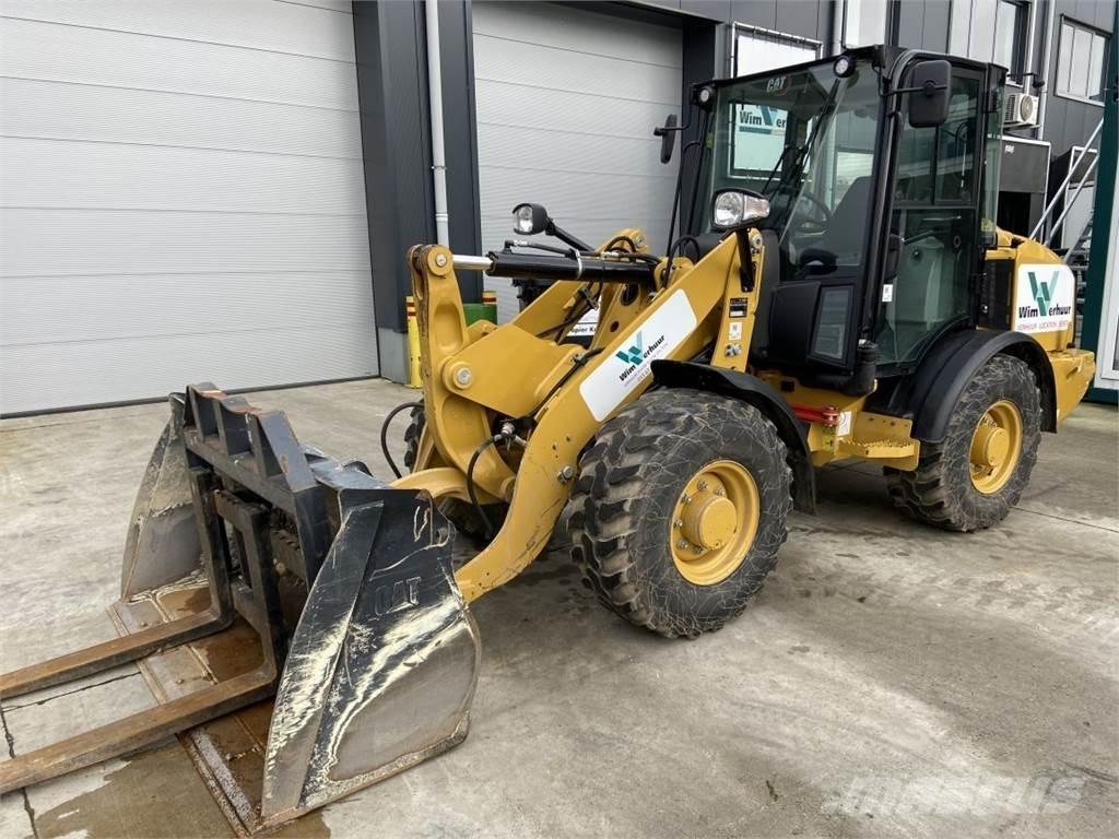 CAT 906M (7164) 多功能装载机
