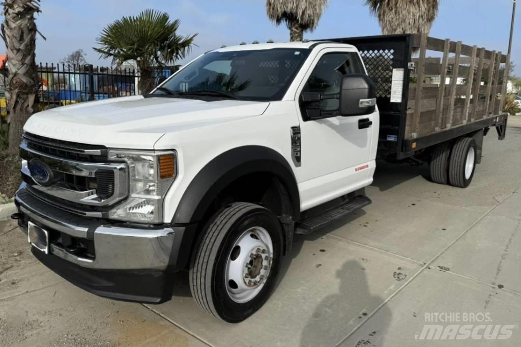 Ford F 550 XLT SD 平板栏板货车