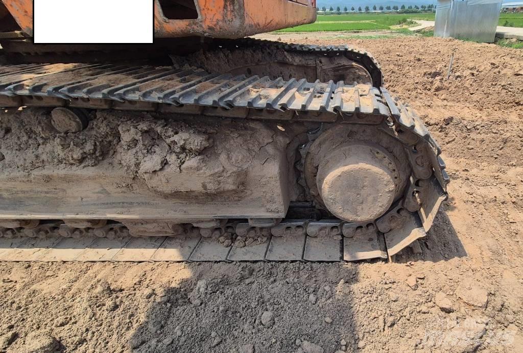 Doosan DX 300 LCA 履带挖掘机