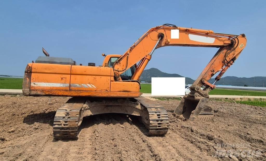 Doosan DX 300 LCA 履带挖掘机