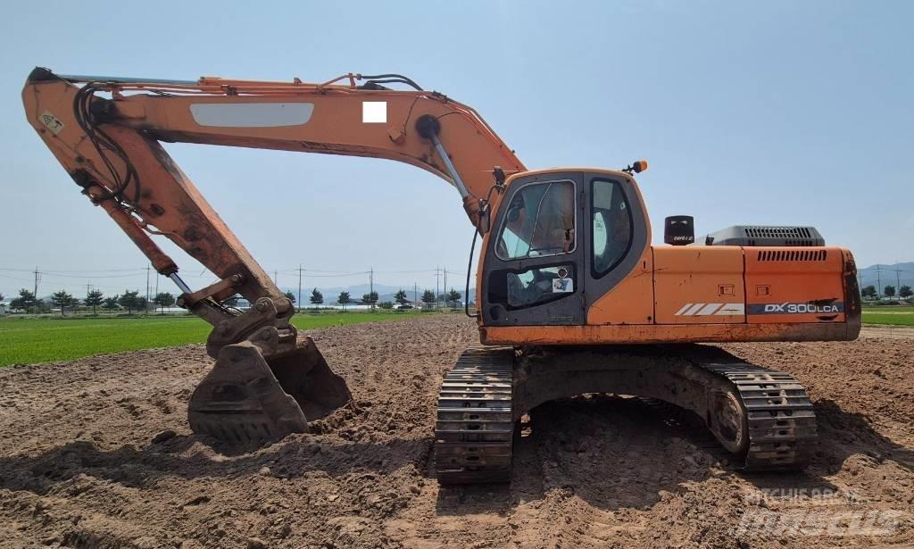 Doosan DX 300 LCA 履带挖掘机
