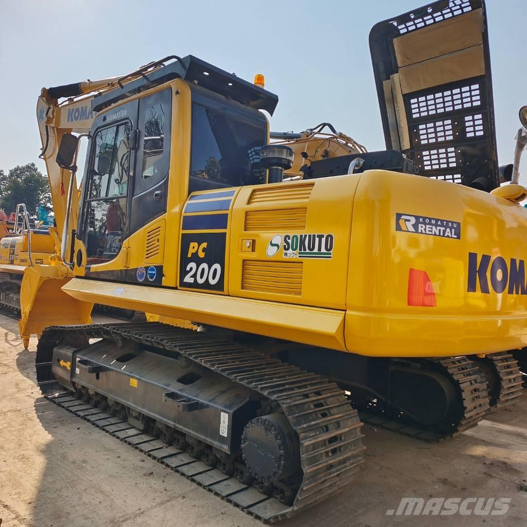 Komatsu PC 200-6 履带挖掘机