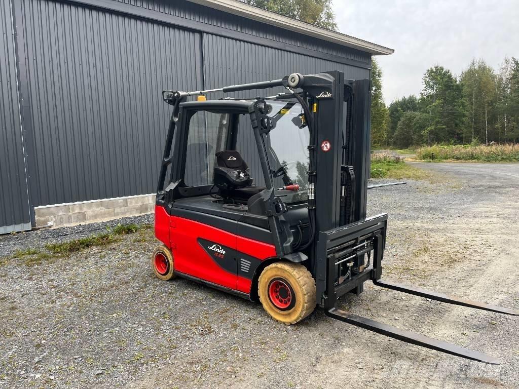 Linde E25L-01 电动叉车