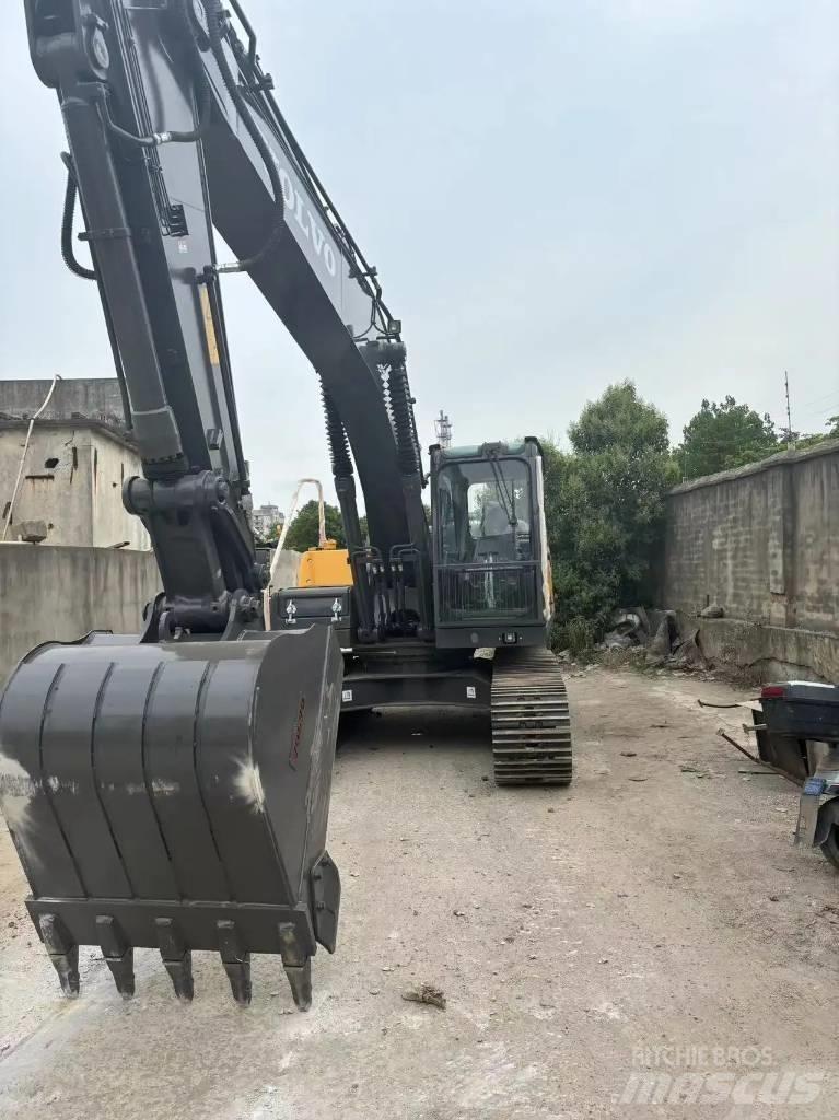 Volvo EC 210 中型挖掘机