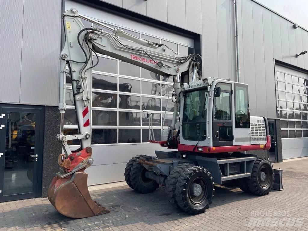 Takeuchi TB1160W 轮式挖掘机