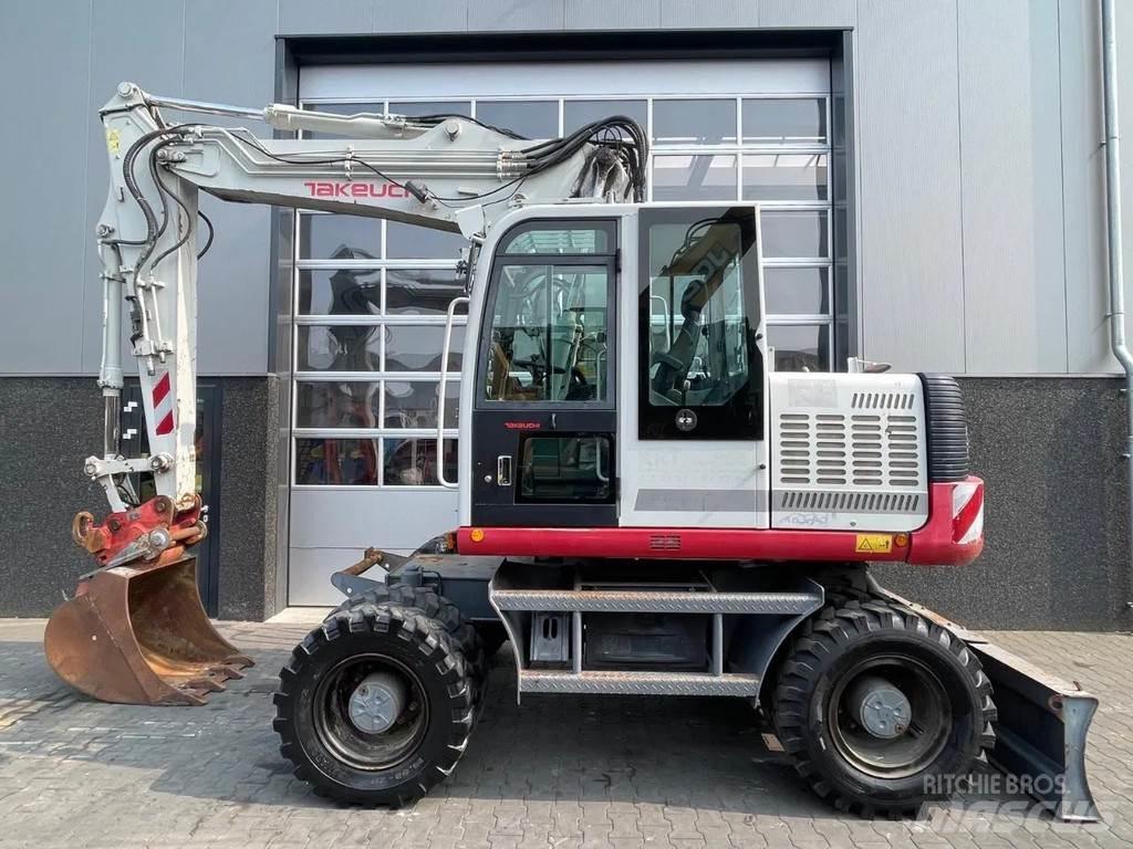 Takeuchi TB1160W 轮式挖掘机
