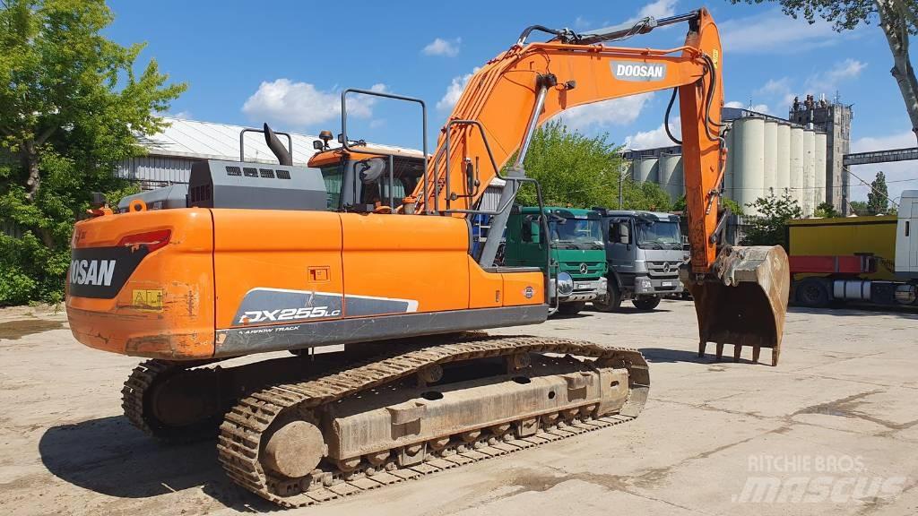 Doosan DX 255 LC-5 履带挖掘机