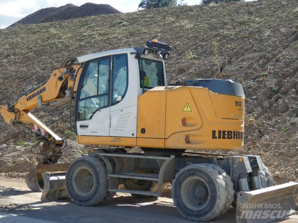 Liebherr A 912 轮式挖掘机