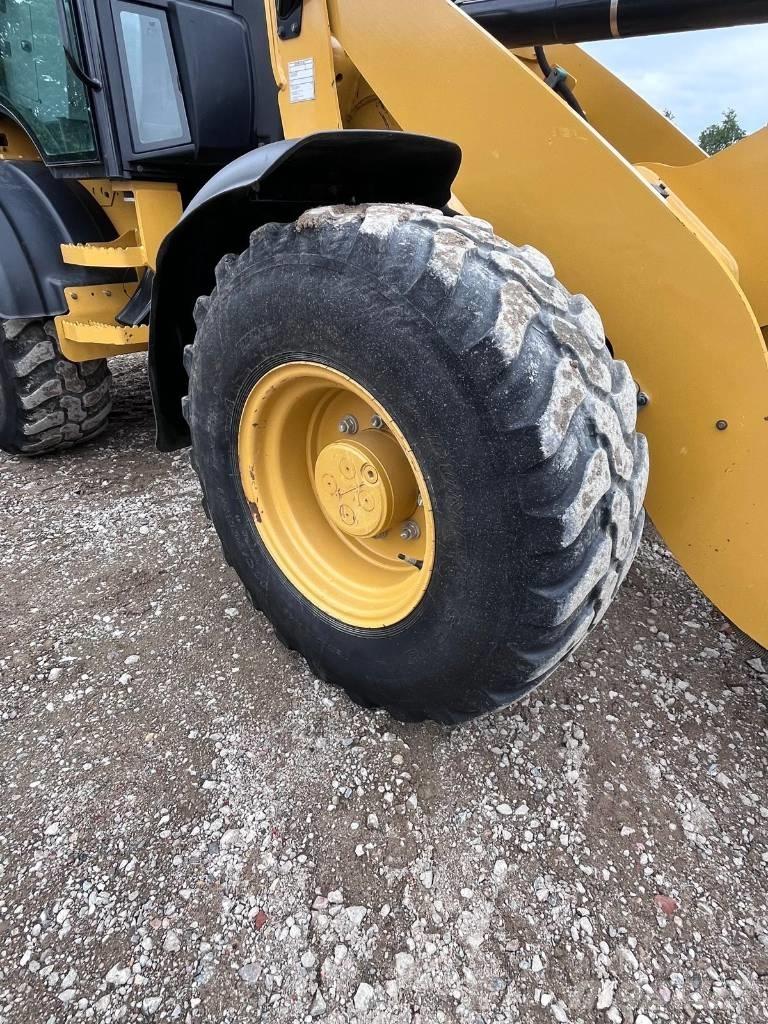 CAT 908M 轮式装载机