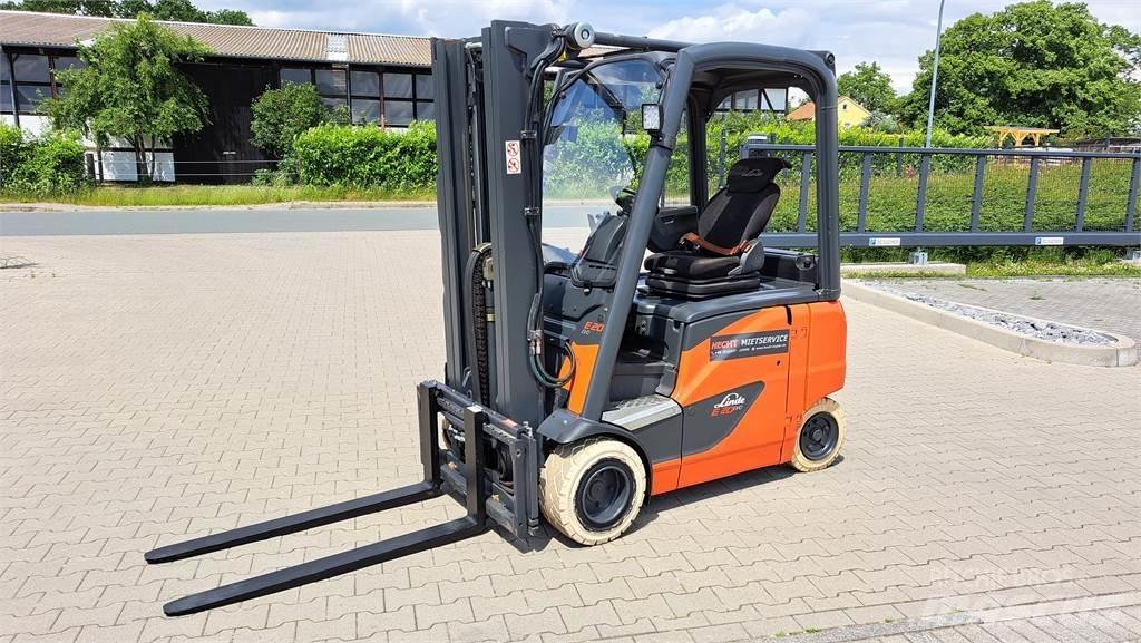 Linde E20PH-02 电动叉车