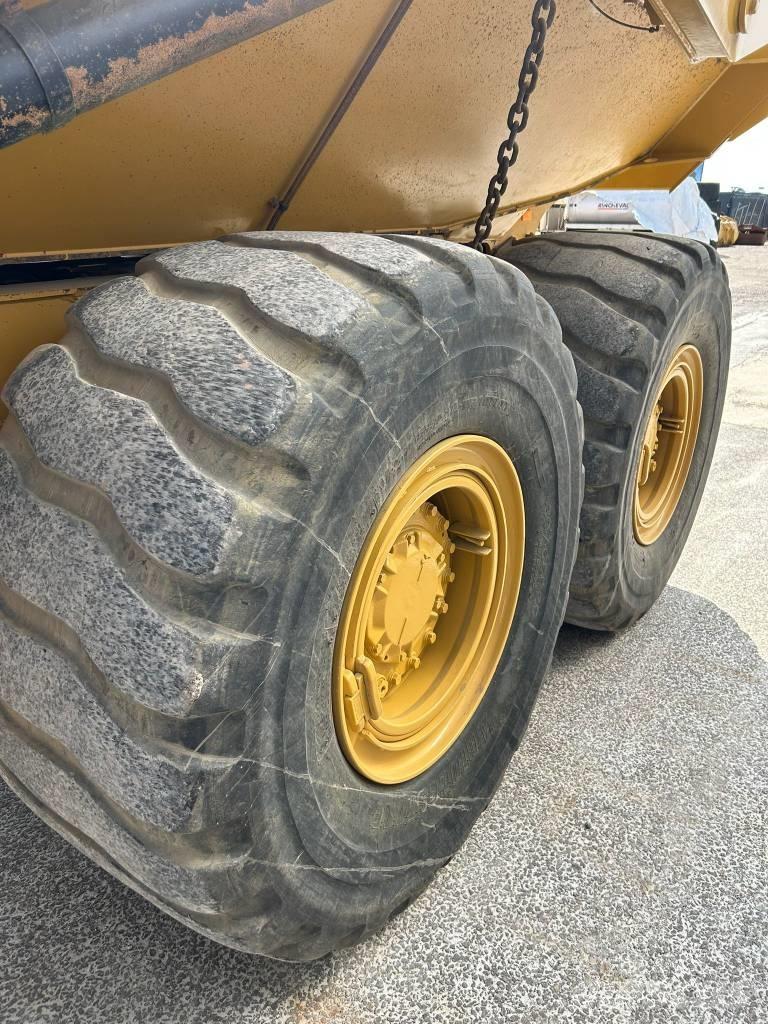 CAT 730 C (CE Marked) 铰接式自卸车
