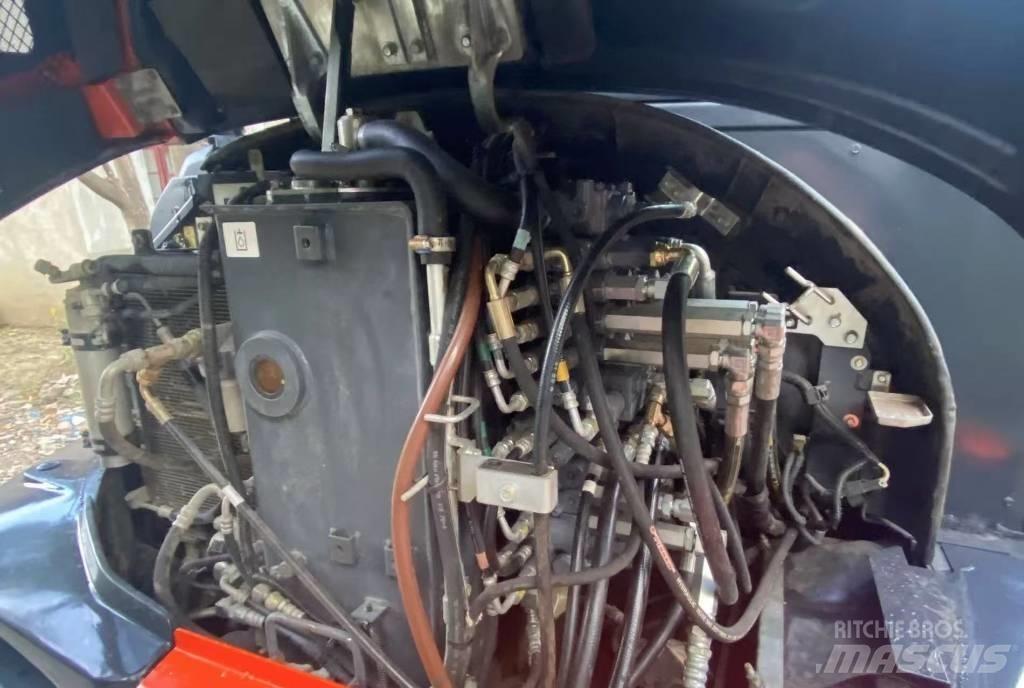 Kubota 165 履带挖掘机