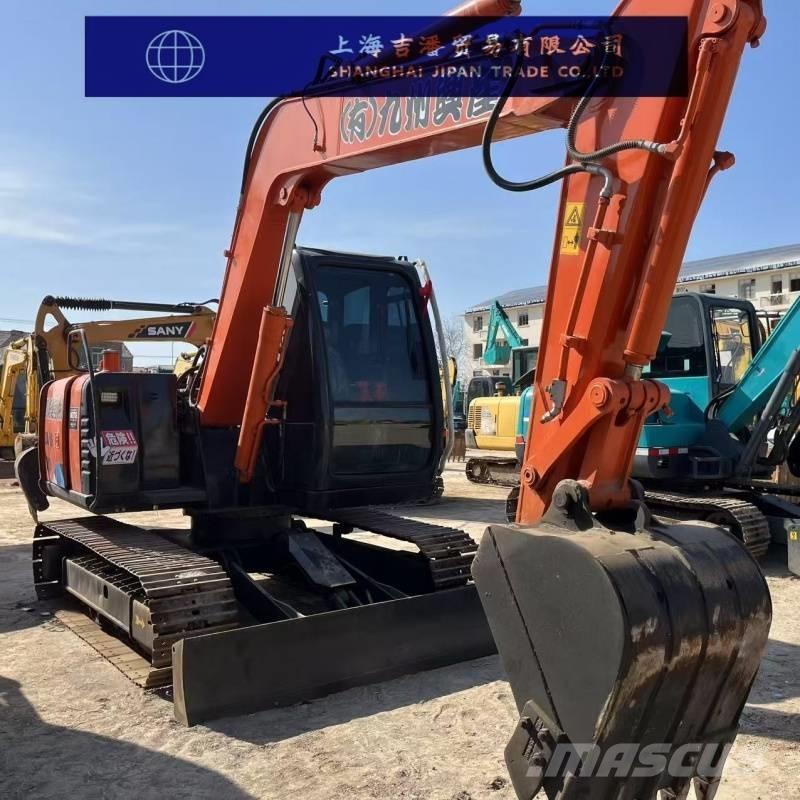 Hitachi ZX 70 小型挖掘机