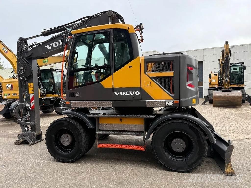 Volvo EW150 轮式挖掘机