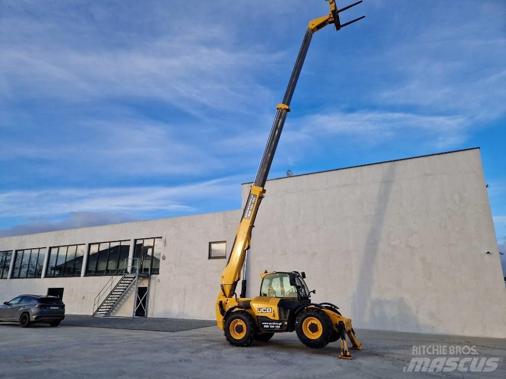 JCB 540-140  BC41 伸缩臂叉装车|叉装车