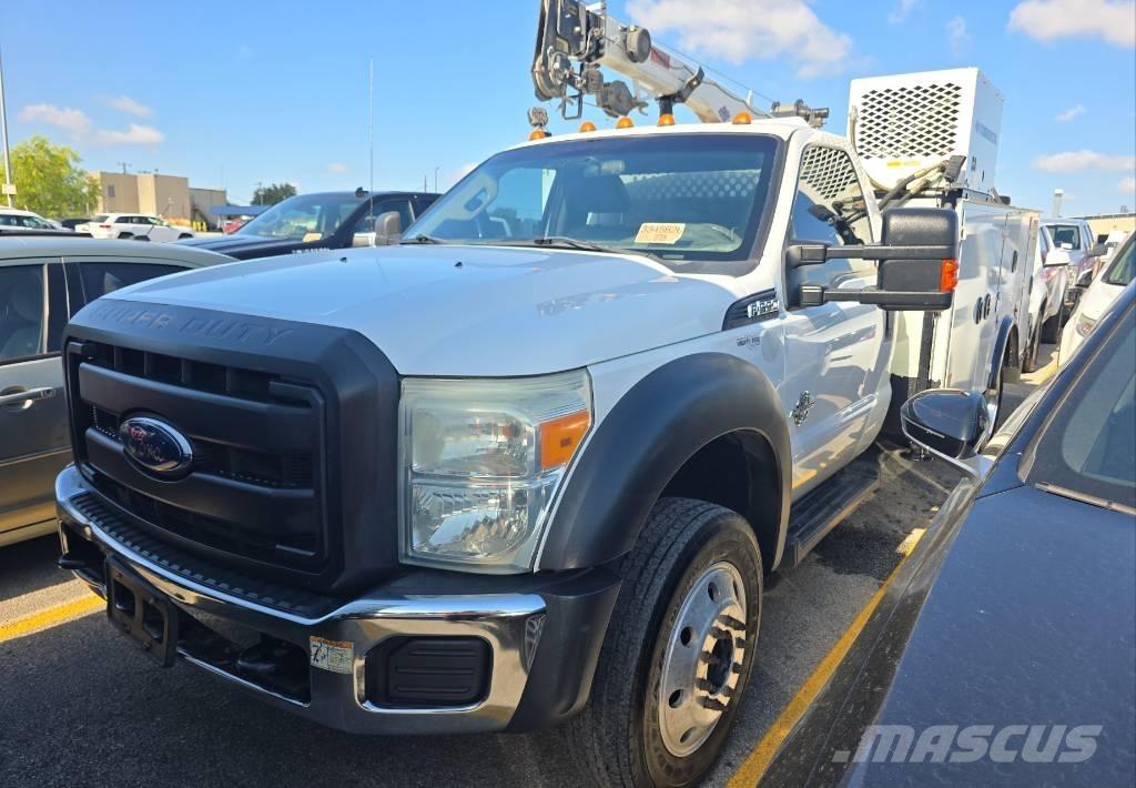 Ford F 550 XL SD 履带起重机