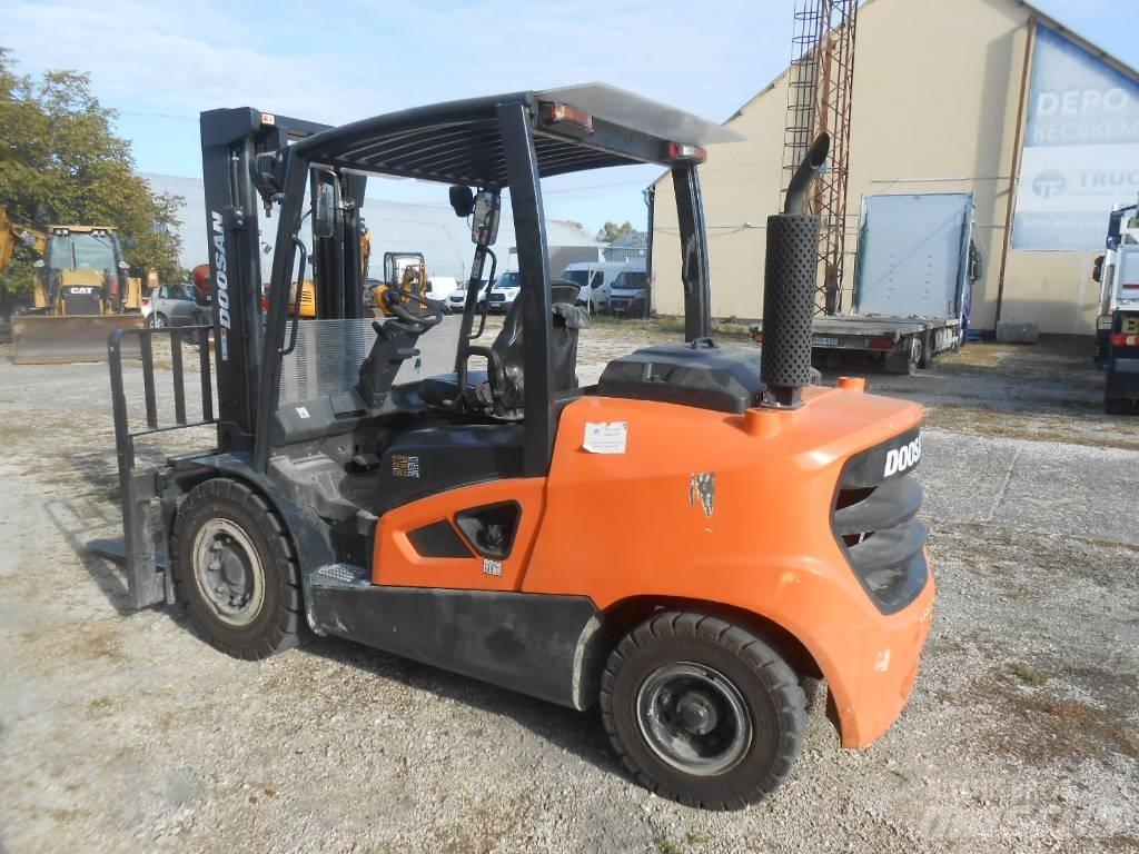 Doosan D50 SC-09 柴油叉车