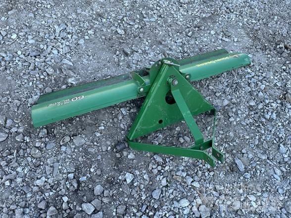 John Deere 60 推铲