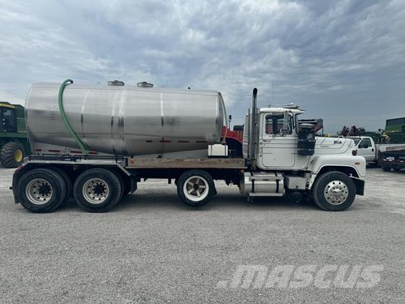 Mack RS600L 建筑机械-其他