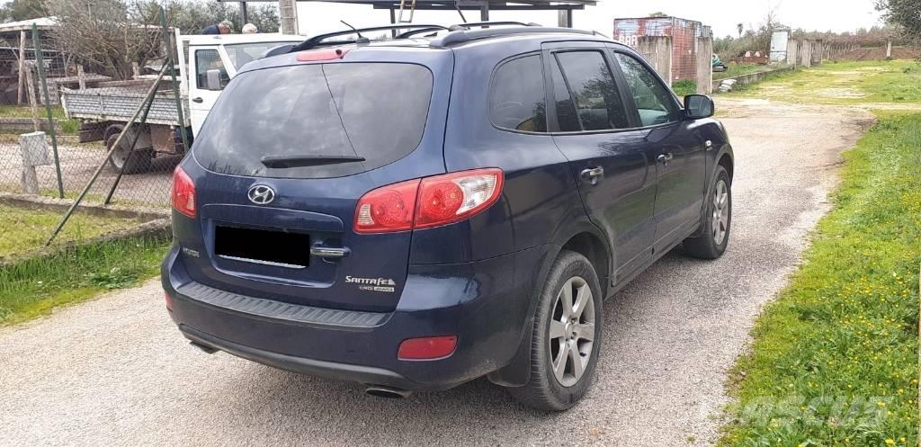 Hyundai SANTA FE 汽车