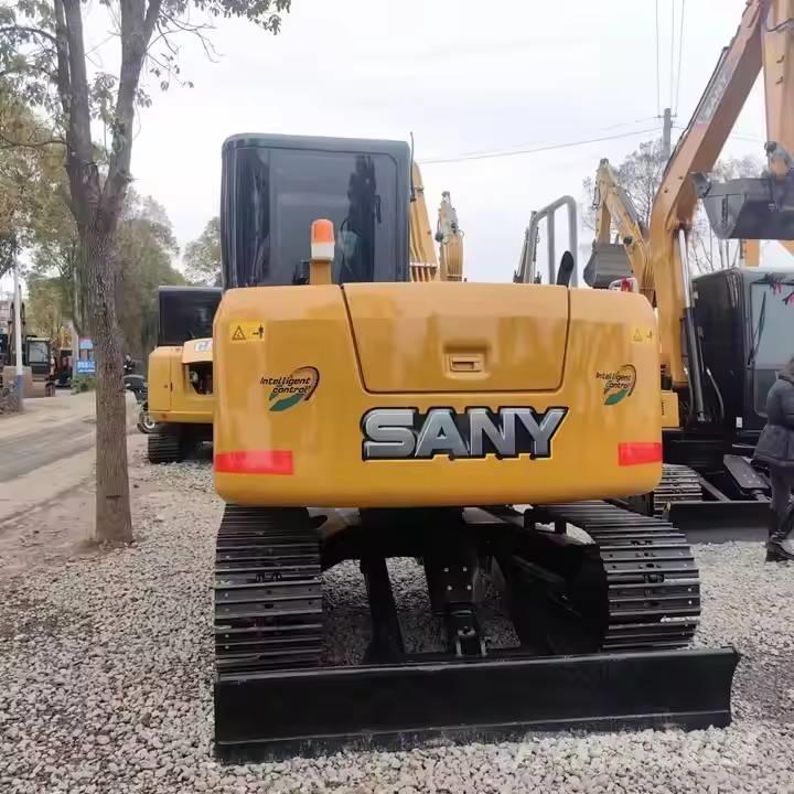 Sany SY75C 中型挖掘机