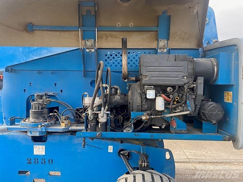 Genie S 65 曲臂高空工作平台