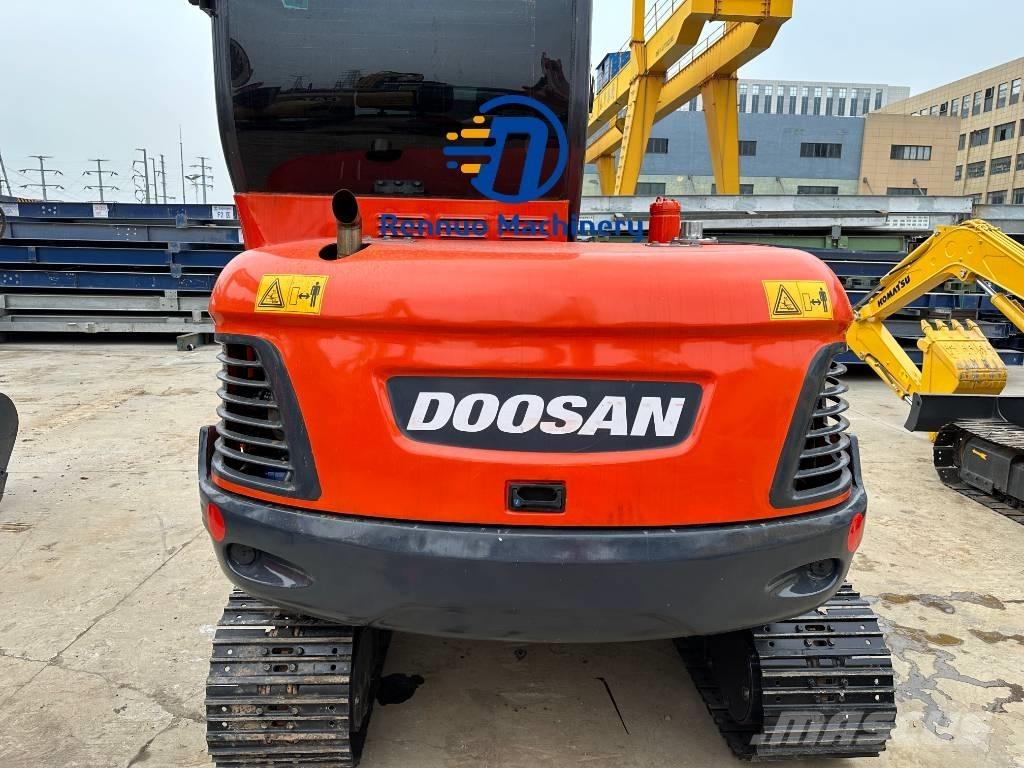 Doosan DX 60 小型挖掘机
