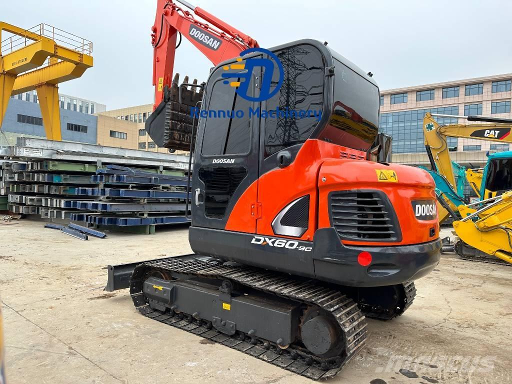 Doosan DX 60 小型挖掘机