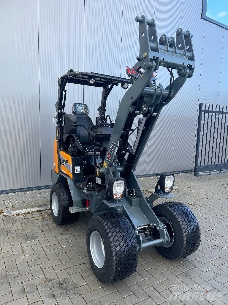 GiANT G1500 X-tra 多功能装载机