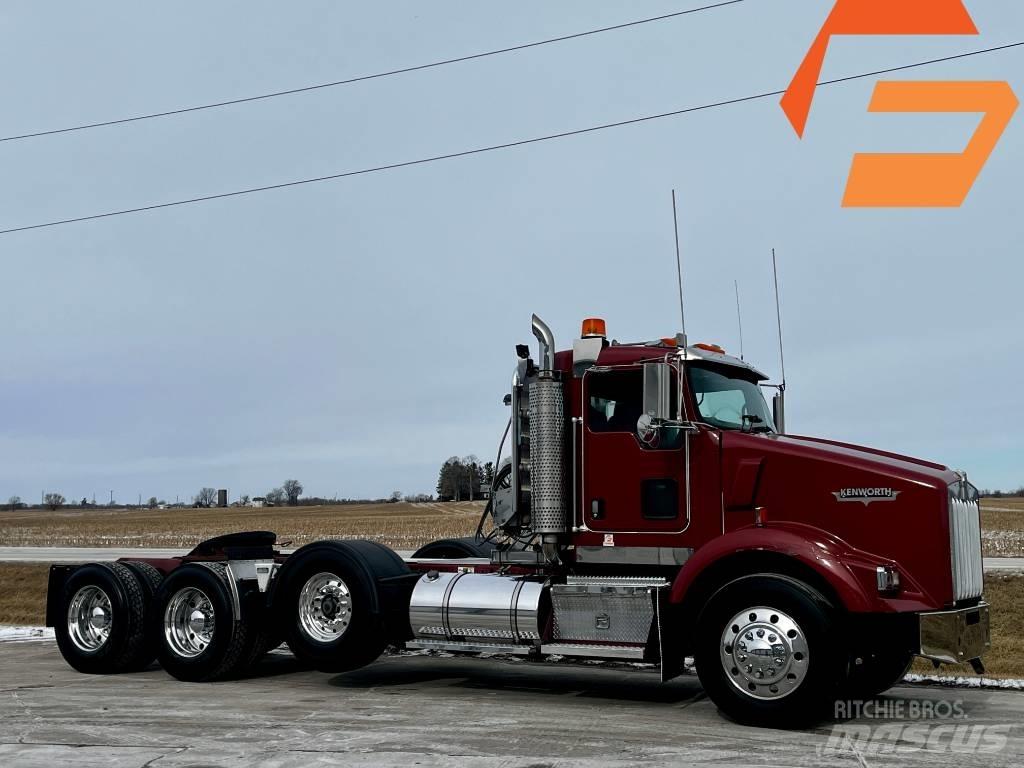 Kenworth T 800 牵引车