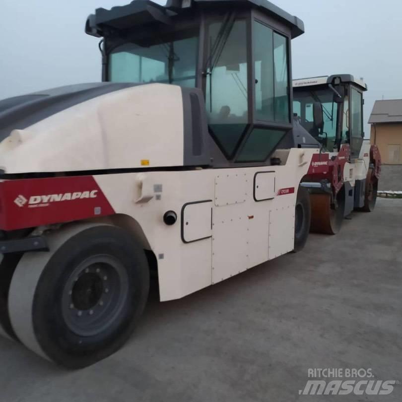 Dynapac CP2100 胶轮压路机