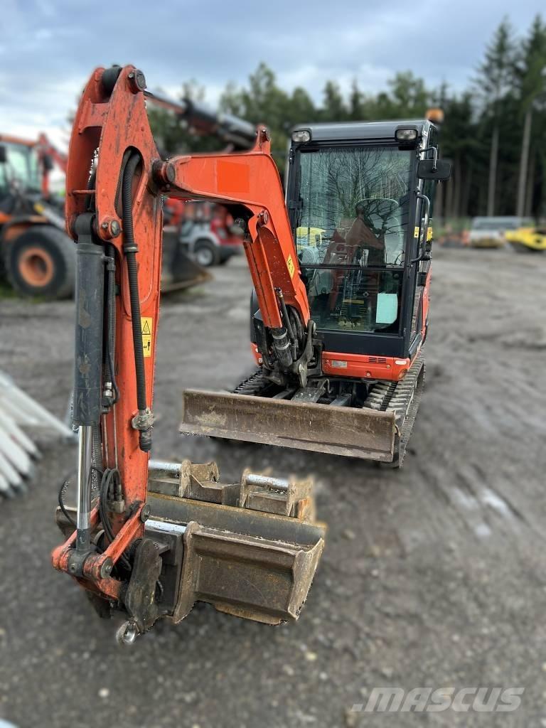 Kubota KX 027 小型挖掘机