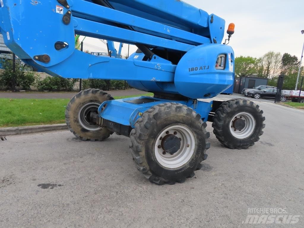 Manitou 180 ATJ 曲臂高空工作平台