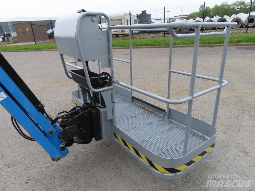 Manitou 180 ATJ 曲臂高空工作平台
