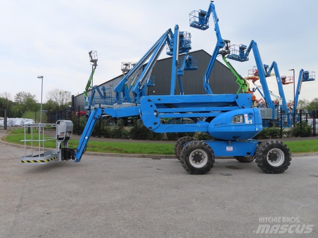 Manitou 180 ATJ 曲臂高空工作平台