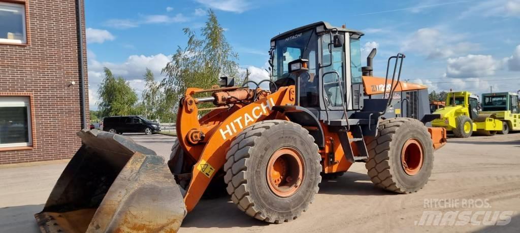 Hitachi ZW 220 轮式装载机