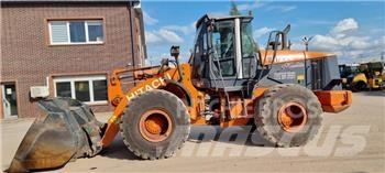 Hitachi ZW 220 轮式装载机
