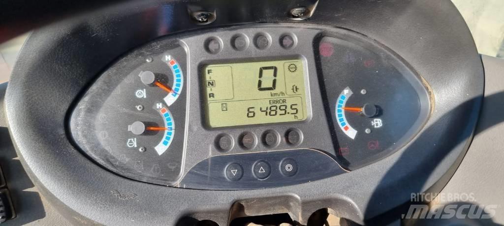 Hitachi ZW 220 轮式装载机