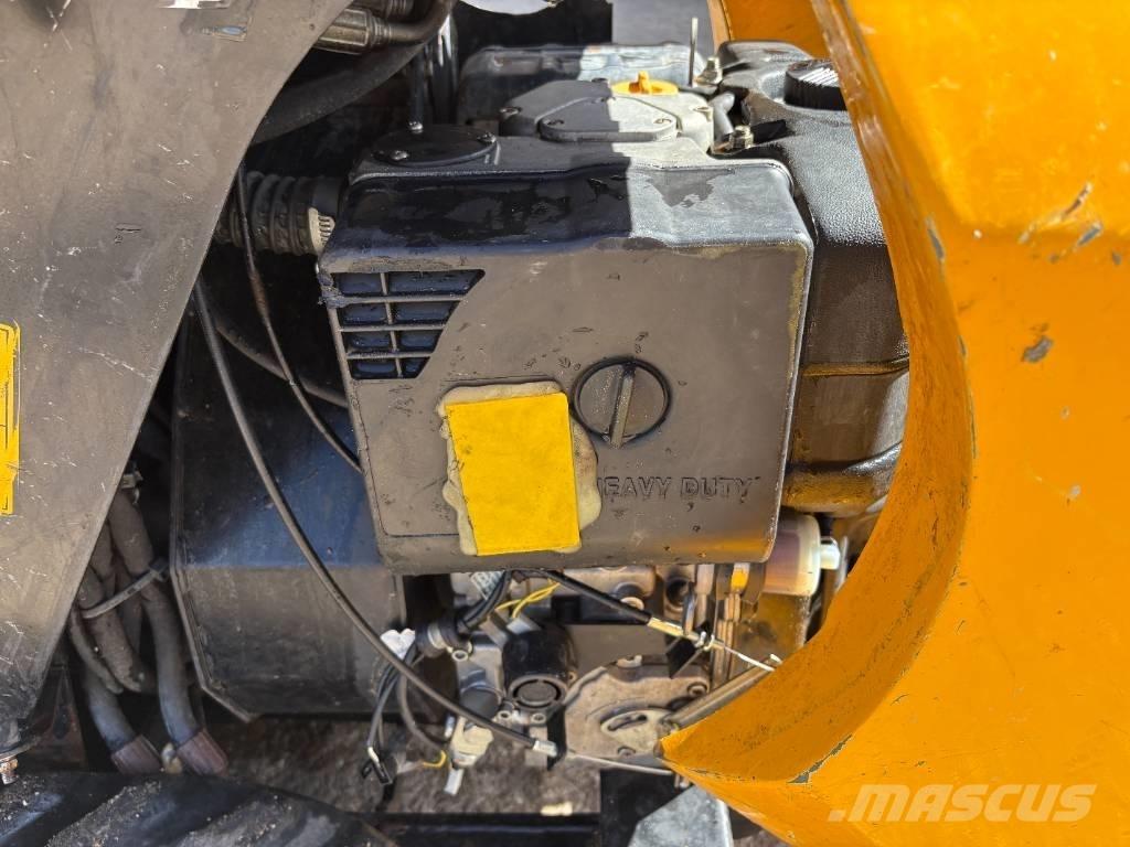 JCB HT D5 履带式自卸车
