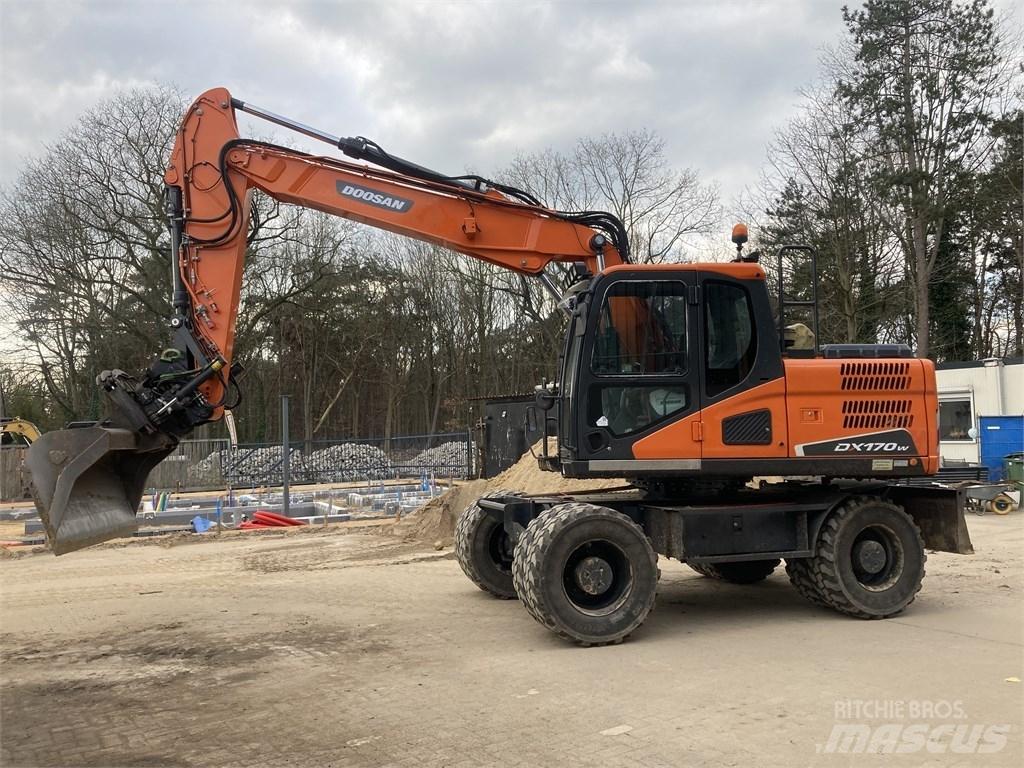 Doosan DX 170-5 W 轮式挖掘机