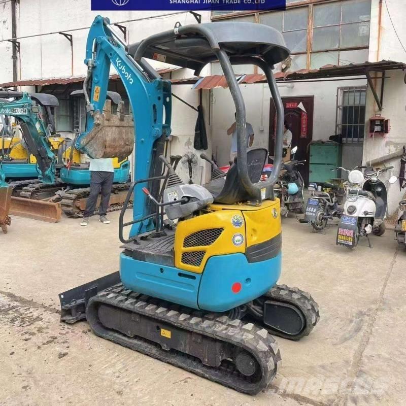 Kubota U 15 小型挖掘机