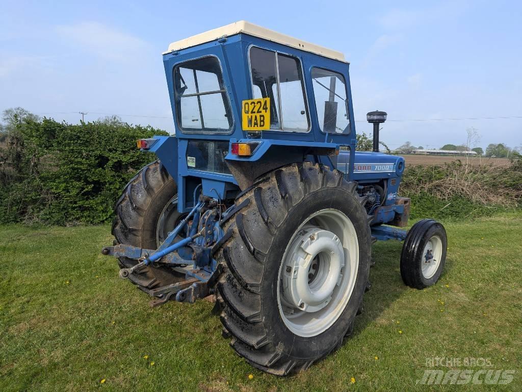 Ford 7000 拖拉机/农用车