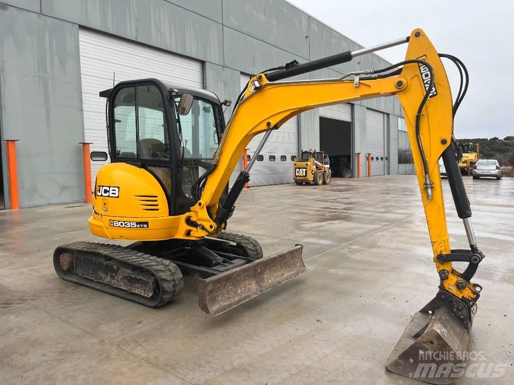 JCB 8035 ZTS 小型挖掘机