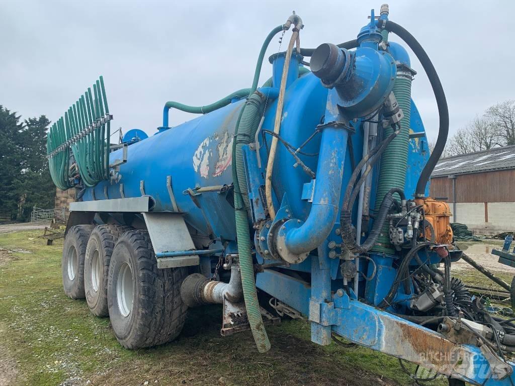  DOME OXY 22000 水肥车